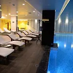 Hotel Russia
