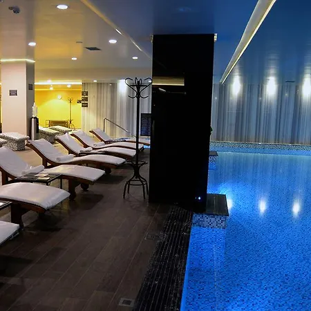 Hotel Russia 4*