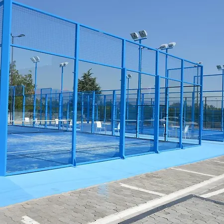 Hotel Russia 4*