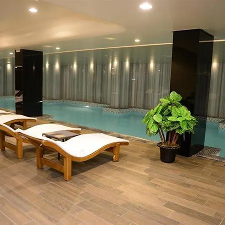 Hotel Russia