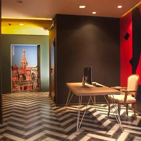 Hotel Russia 4*