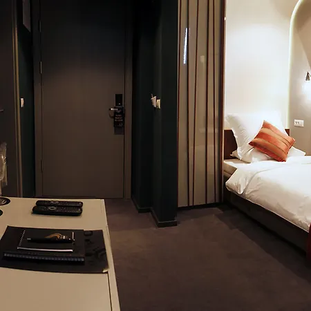 Hotel Russia 4*