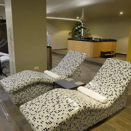 Hotel Russia